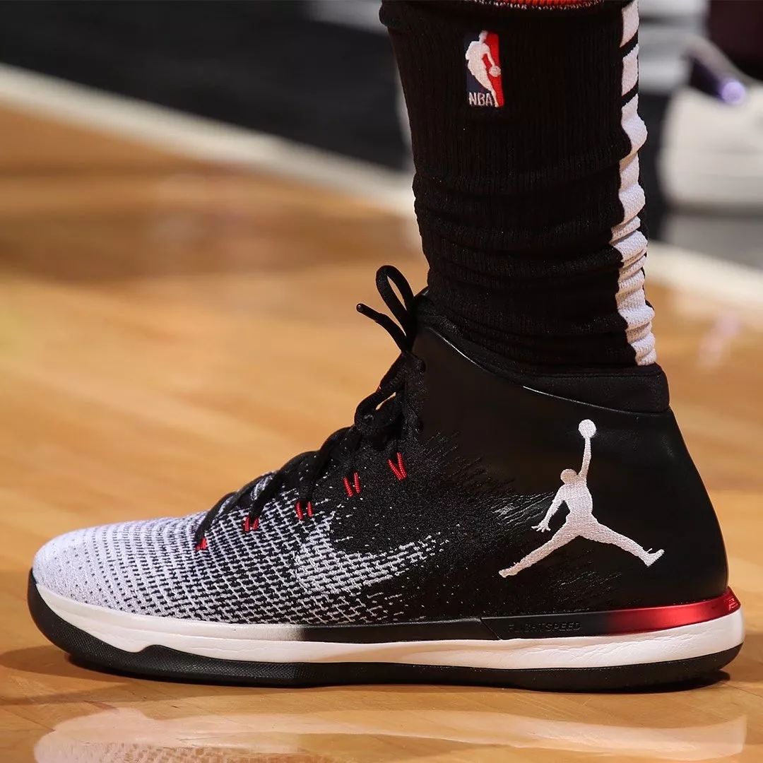 NBA球员上脚：巴特勒穿AJ31，勇士队2双安踏球鞋