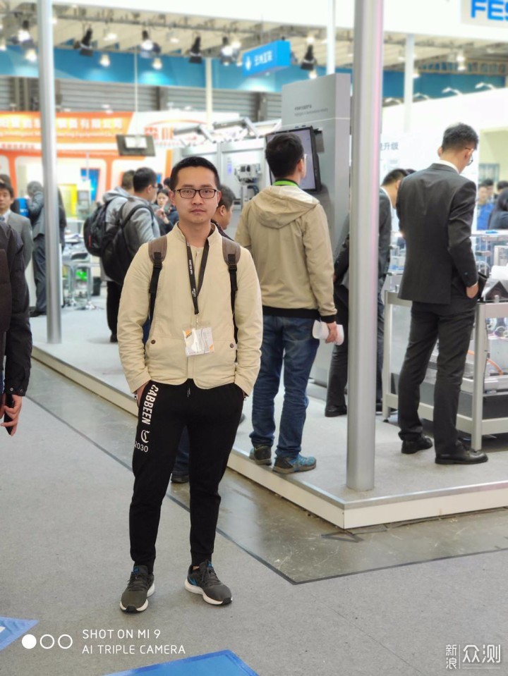 小米9对比苹果8p,小米9对比一加7