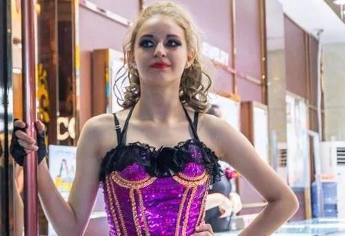 1千人民币在俄罗斯能换多少卢布,一万人民币兑换俄罗斯卢布