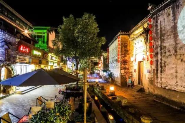 黄山徽州古城民宿,黄山黎阳in巷民宿