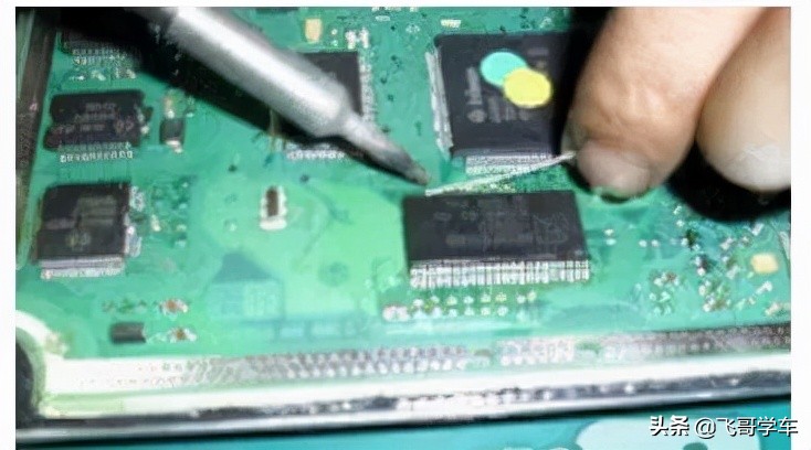 汽车电脑板维修赚不赚钱,汽车大灯电脑板维修教程