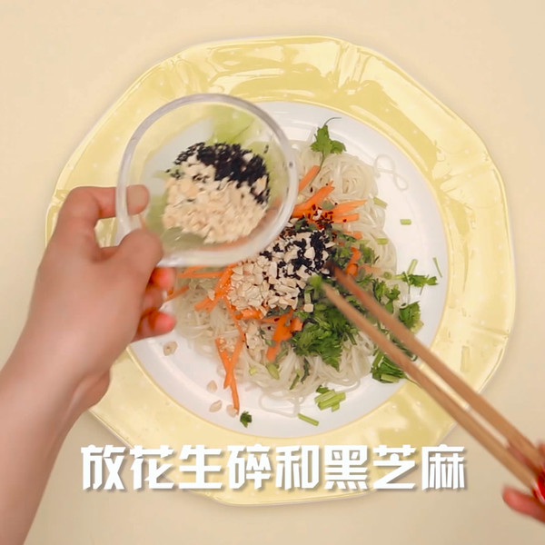 儿童版凉面的家常做法大全,80岁老太太做凉面