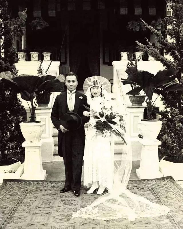 老派人眼里女明星要进入上流社会需要做什么？