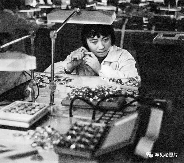 100年南京大桥绘画,南京红色100年