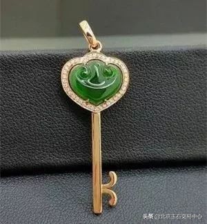 100种翡翠寓意好的,这10件翡翠配饰寓意非常吉祥