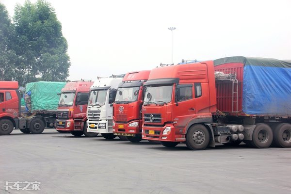 货车侧翻后如何正确调整,大货车拐弯侧翻什么原因