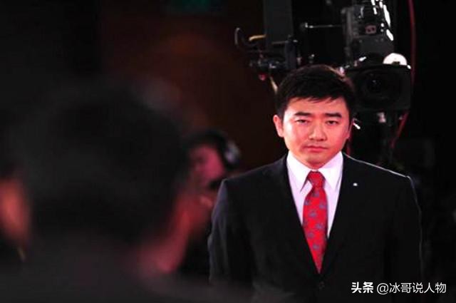 前央视主持红人芮成钢，37岁入狱进牢房？现在怎么样了