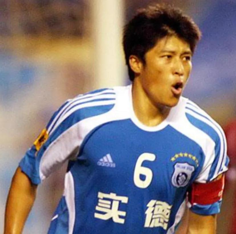 中国足球运动员怀念张恩华,足球黑子张恩华