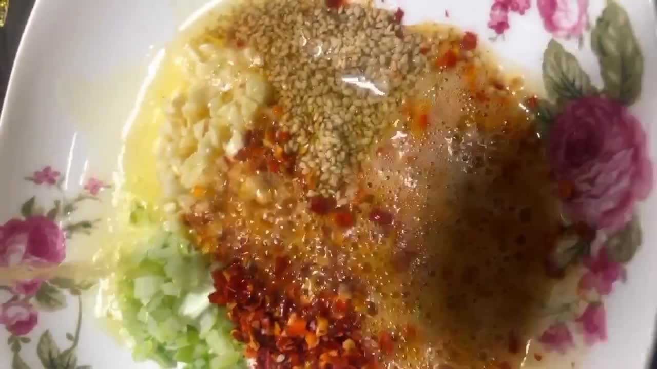 1分钟学会万能凉拌料汁凉拌菜,凉拌菜的凉拌汁怎么拌才能好吃