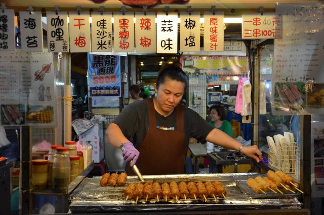 高雄夜晚很美,高雄市中心夜景