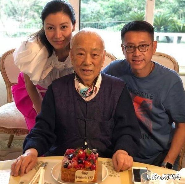 每月200万不够花,每月挣2000元不够花