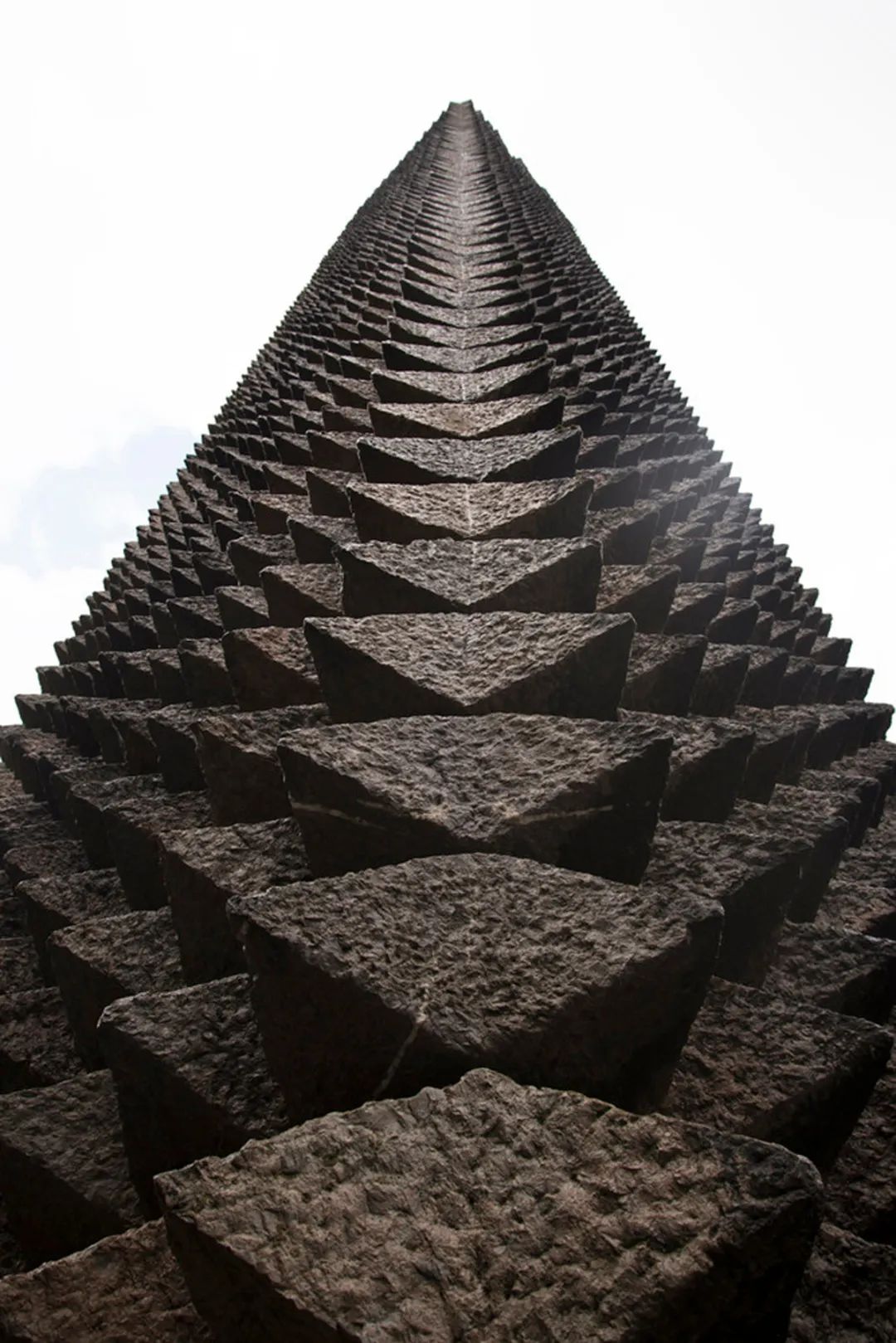 Church丨粗野的力量与信仰