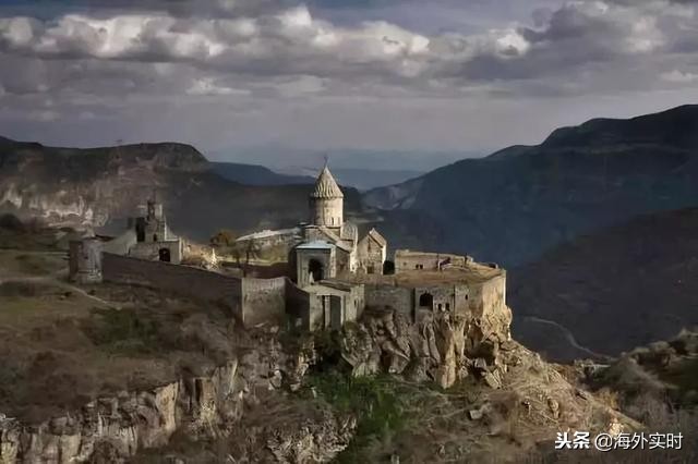 持中国护照31个免签、落地签及电子签国家大全