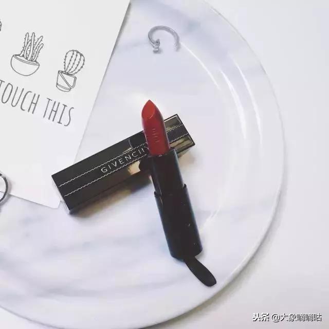 超显白显气质的秋冬口红！精致女孩梳妆台上必备！你有了吗？
