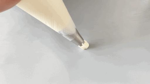 教人如何裱花视频讲解教程,蛋糕裱花必须知道的几种表现手法