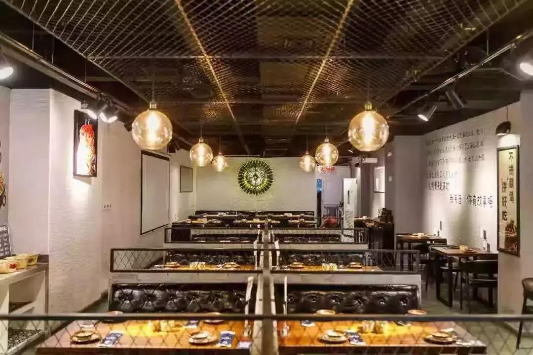 最火爆的炭火牛蛙锅10元,蛙锅牛蛙