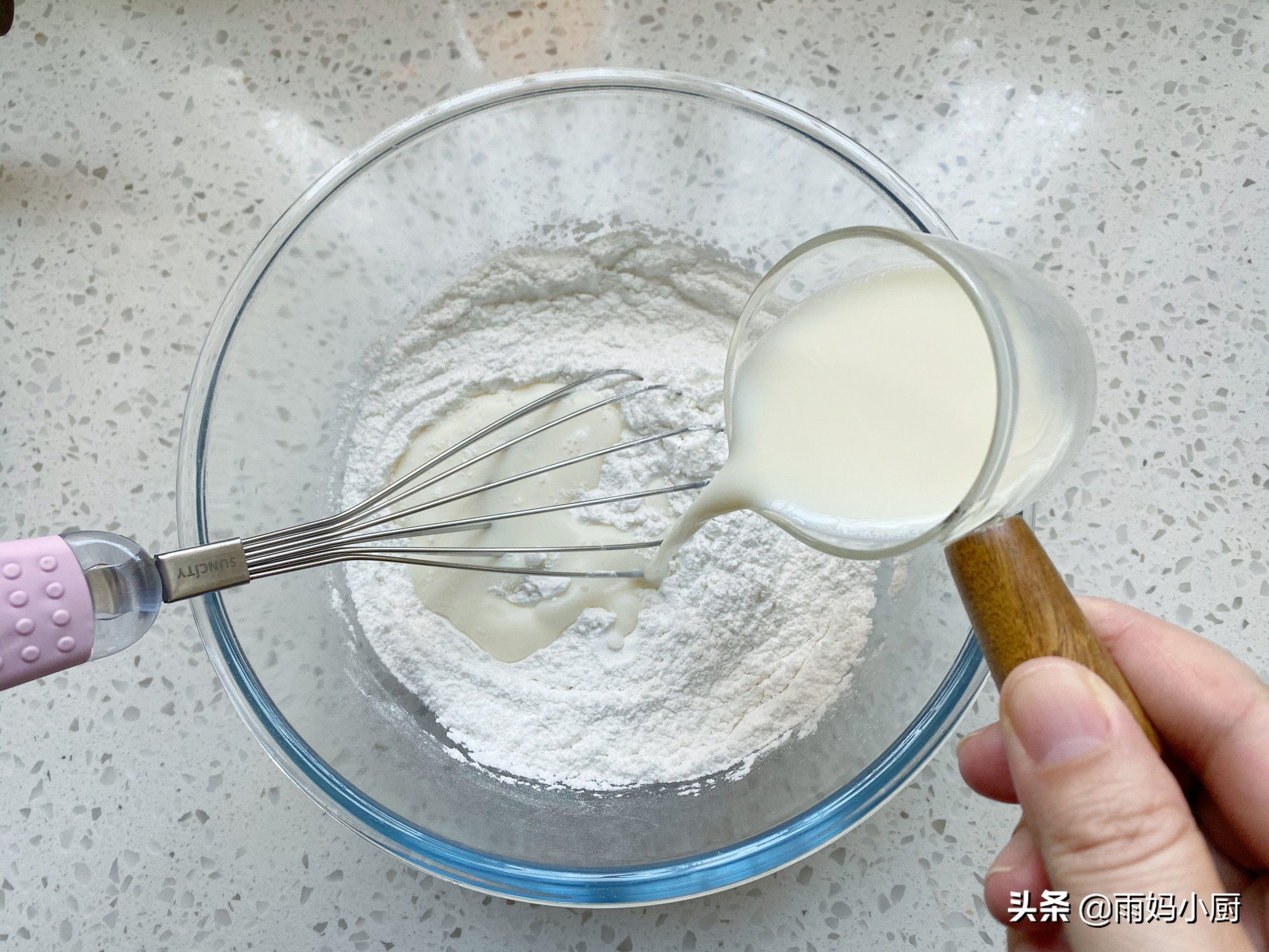 教你制作米糕鲜软香甜孩子最爱,500克大米粉做米糕要怎么配水和糖