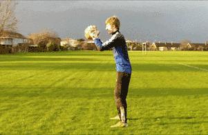 门将面对单刀球时的几个建议,门将怎么练才可以补得更精准