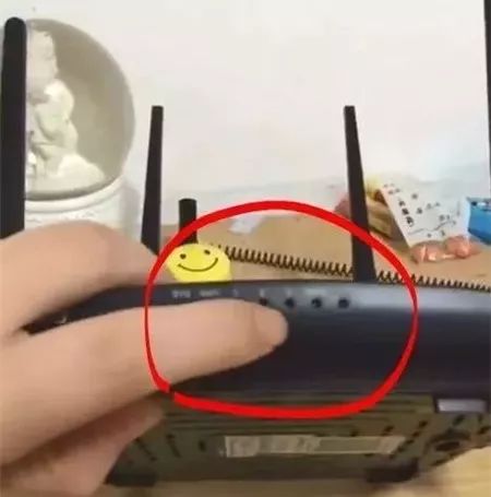 酒店民宿里的*孔摄针机像**,正在直播你的爱情动作片,怎么办?