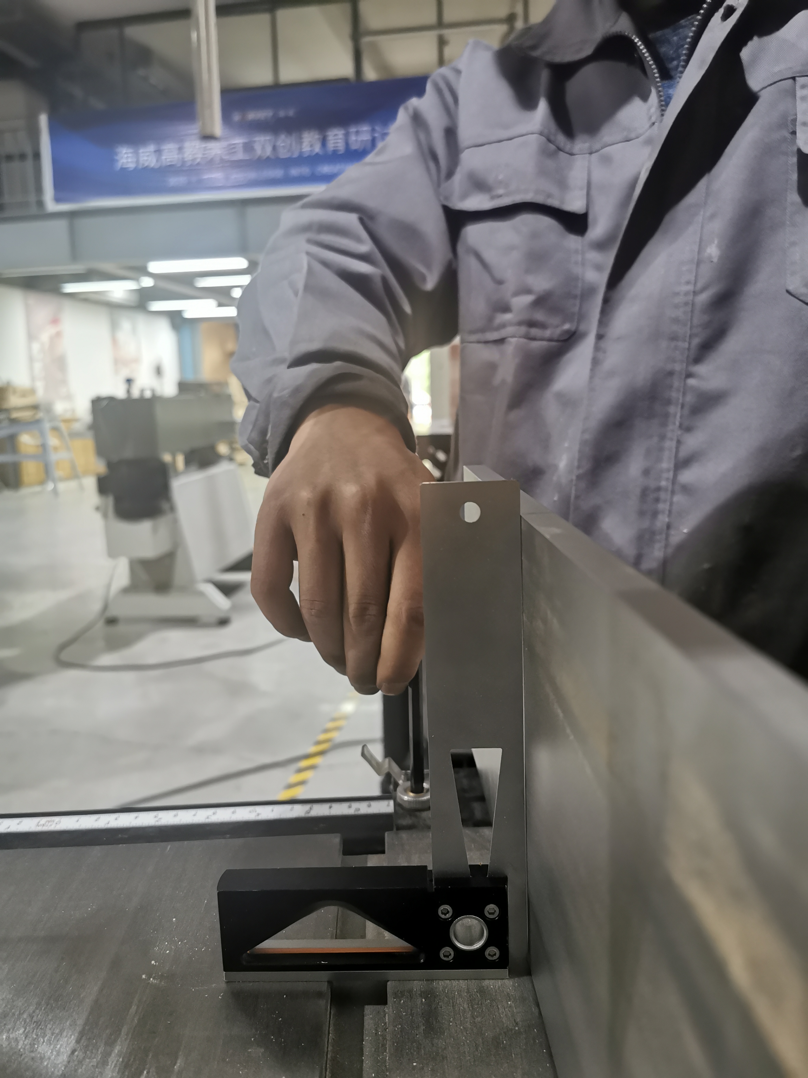 锯锯片跑偏什么原因,带锯锯路弯曲原因