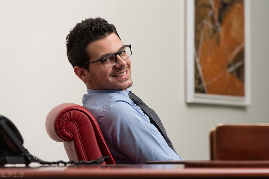 办公室久坐护腰运动,适合办公室久坐的养生知识