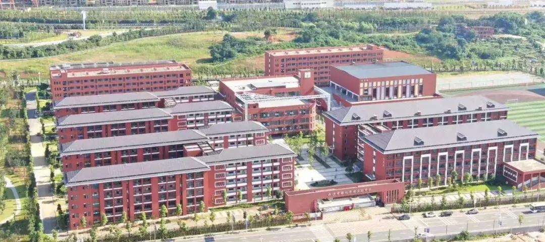 劲爆：中海“双响炮”，摇中2个12600地块！10品牌房企抢滩洋湖