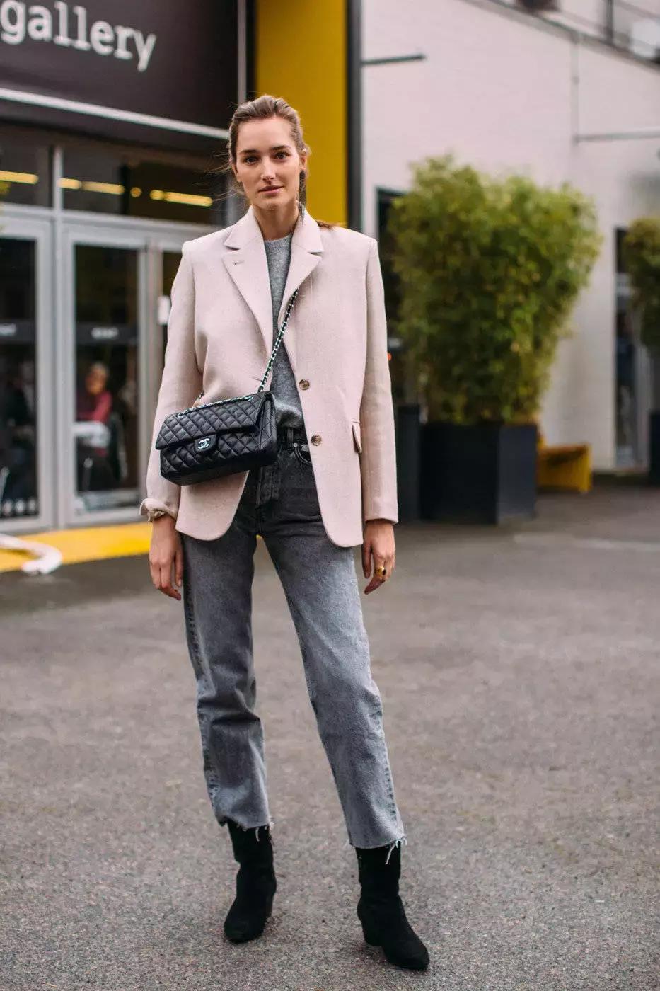 今年夏天这么穿立刻显瘦20斤,130斤穿什么样的外套显瘦