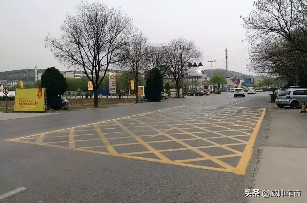 史上最难懂的交通标线,交通标线大全及注意事项