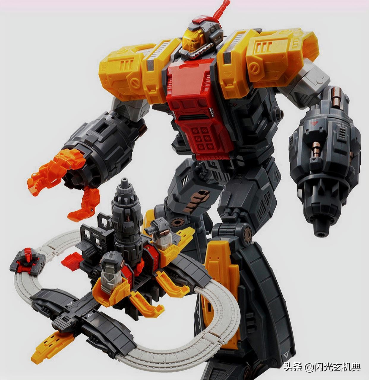 变形金刚塞伯坦动漫,变形金刚漫画版擎天柱人偶