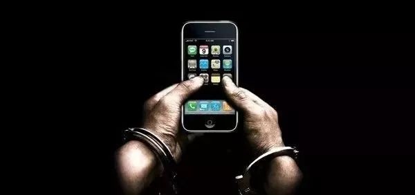 ios15.1越狱,ios越狱了是什么样子的