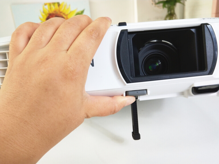 爱普生tw650对比tw5700tx,爱普生投影仪ch-tw650怎么调大小