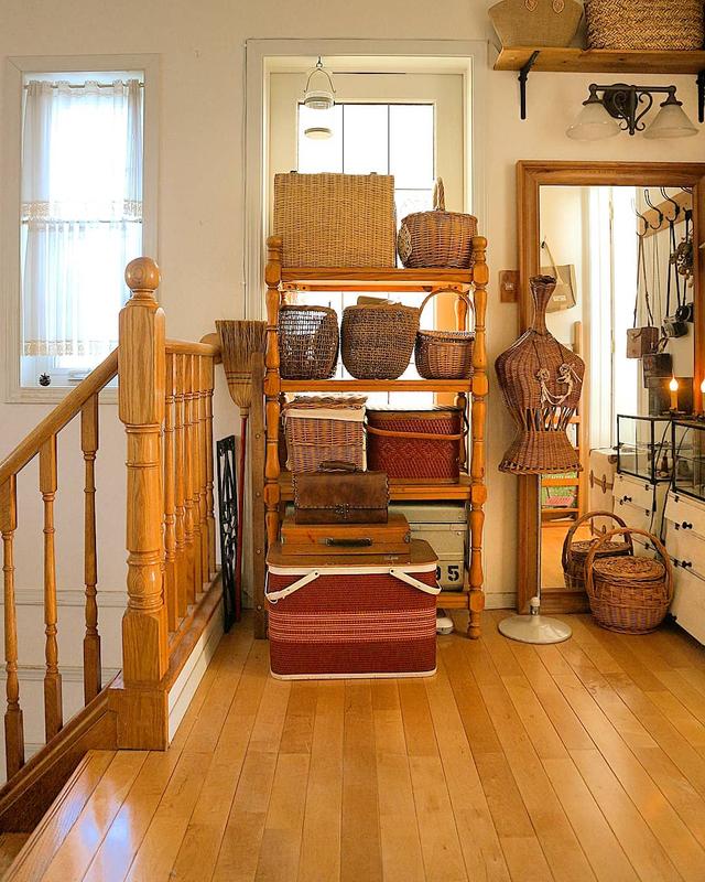 顶层带20平米左右的阁楼房子,有阁楼的挑高房子