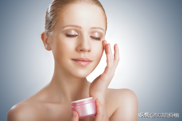 正确的用眼霜的方法,眼霜到底怎么用才最好