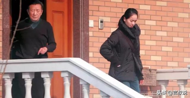 年轻左小青惊艳写真照,氧气女神左小青蜕变记