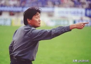 中国足球郑智李玮峰,李金羽李玮锋郑智同时代的球员