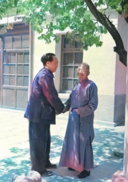 毛主席的诗词好不好？鲁迅的评价很准确，胡适像找茬：没一句通顺