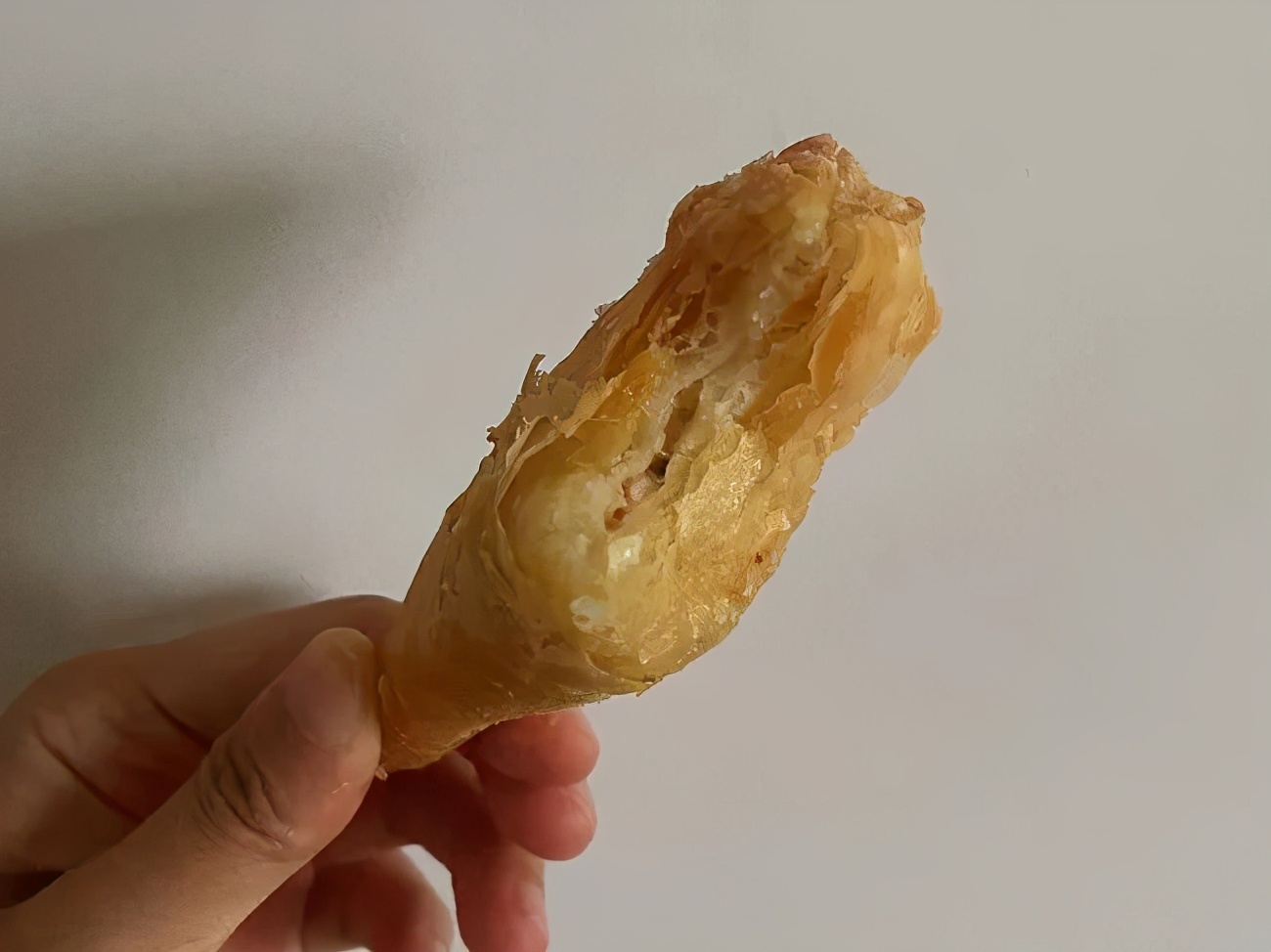 麦当劳酸笋汉堡和肯德基酸笋汉堡,麦当劳酸笋板烧鸡腿堡还会上架嘛