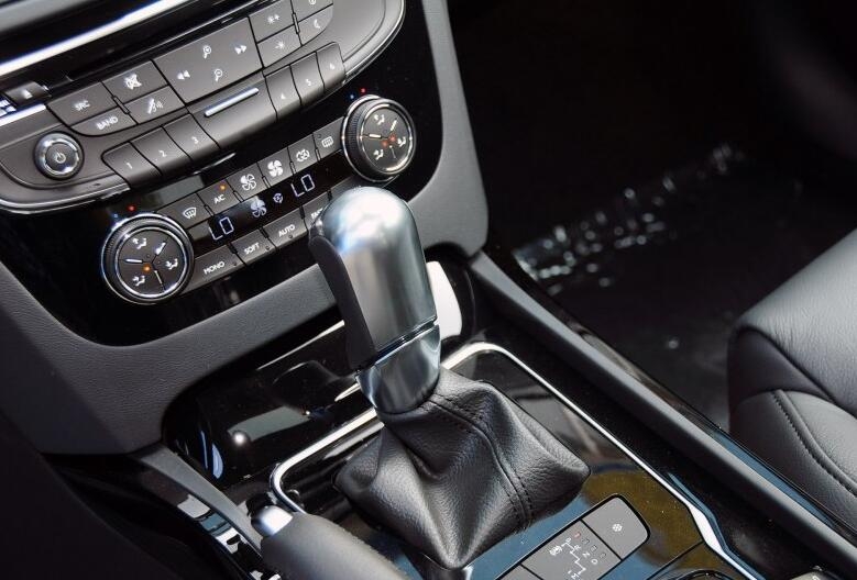 十几万公里的15年标致508值得买吗,5万的标致508却能带来百万级享受