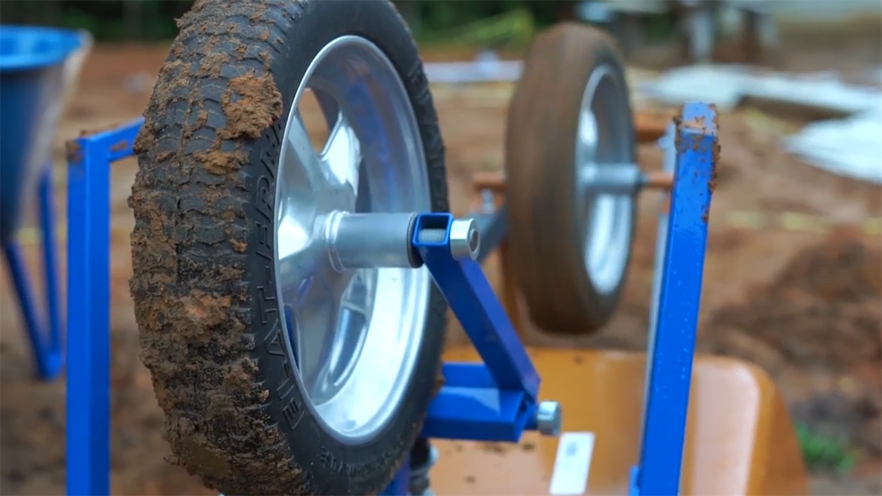 国外牛人发明推车视频,外国牛人发明新型小推车