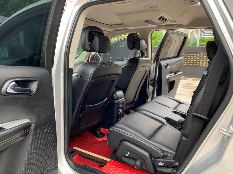 2014年道奇酷威2.4l两驱尊尚版,道奇酷威13年2.4l两驱尊尚版