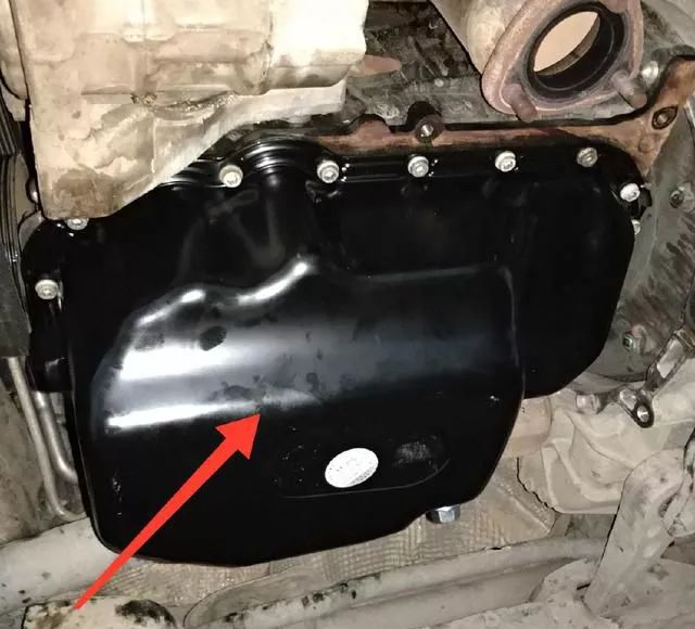 大众cc4万公里机油灯亮了,4000公里机油灯亮了是烧多少机油