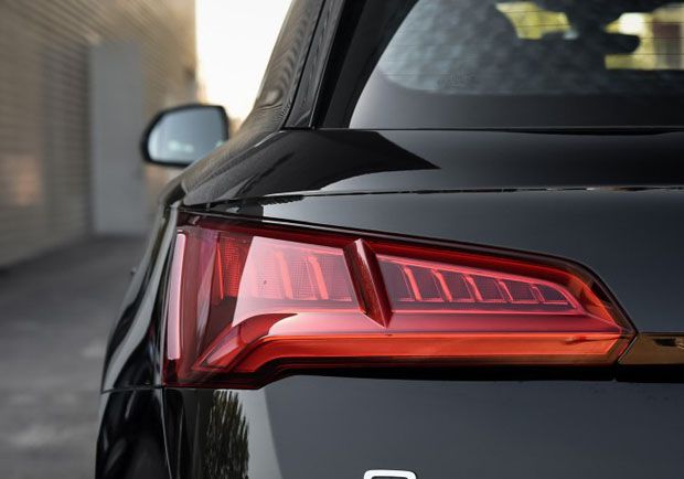 又一豪华suv加价提车,豪华suv排名前十名奔驰glc