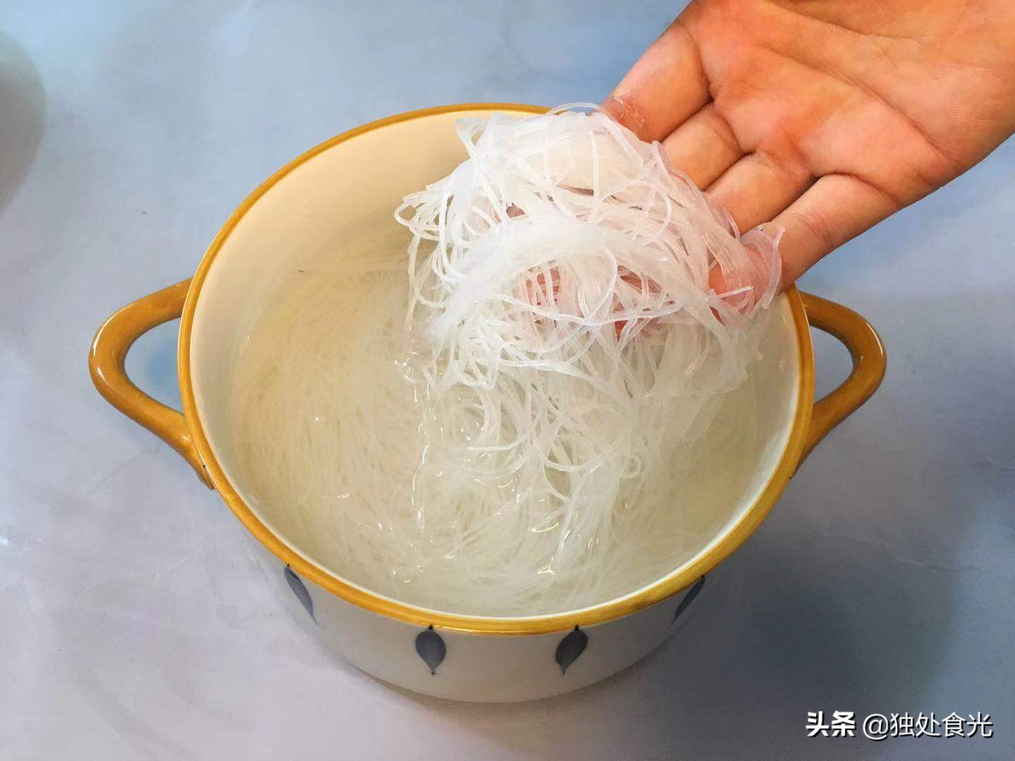 教您油焖虾正宗做法香辣过瘾,焖虾最好吃的做法