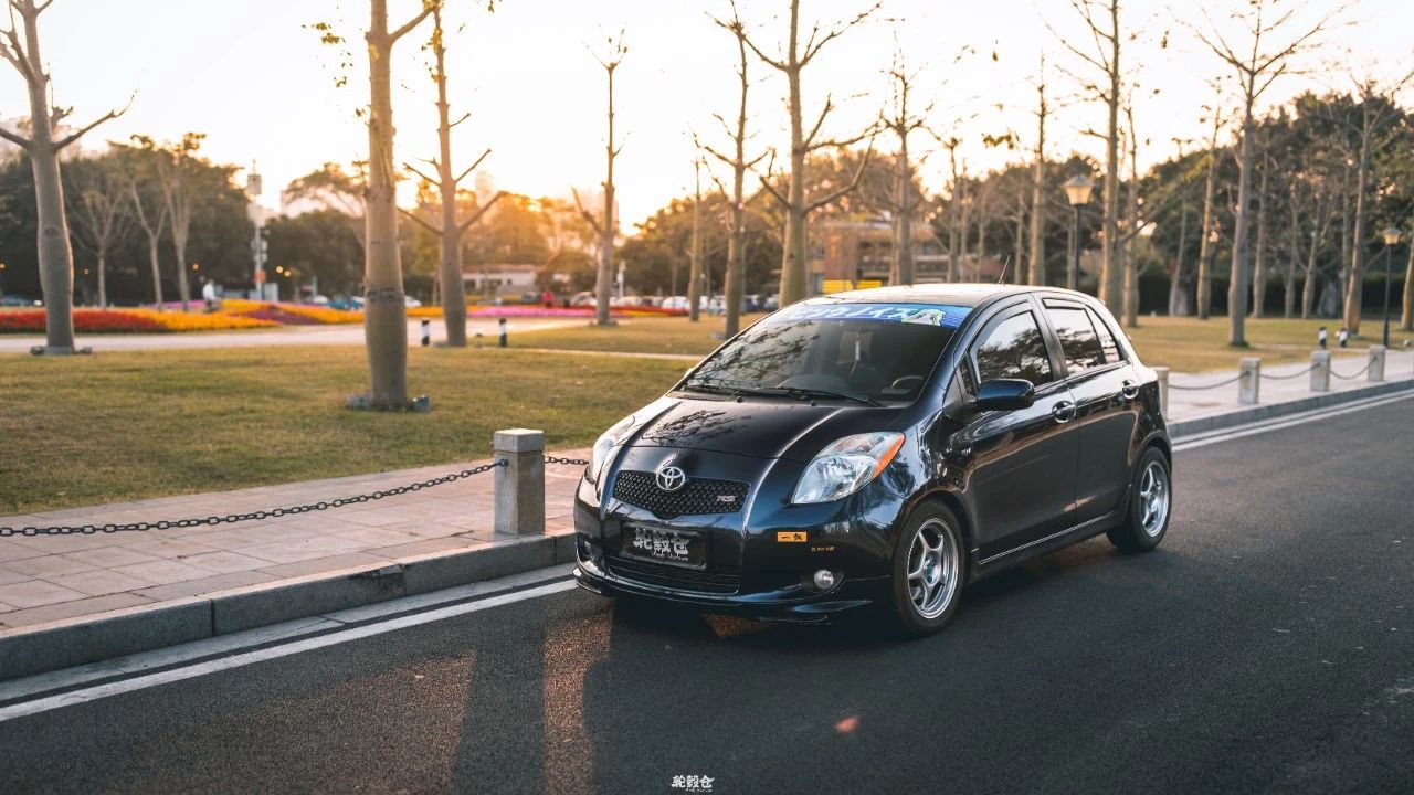 丰田雅力士小型汽车价格,巅峰极速丰田雅力士