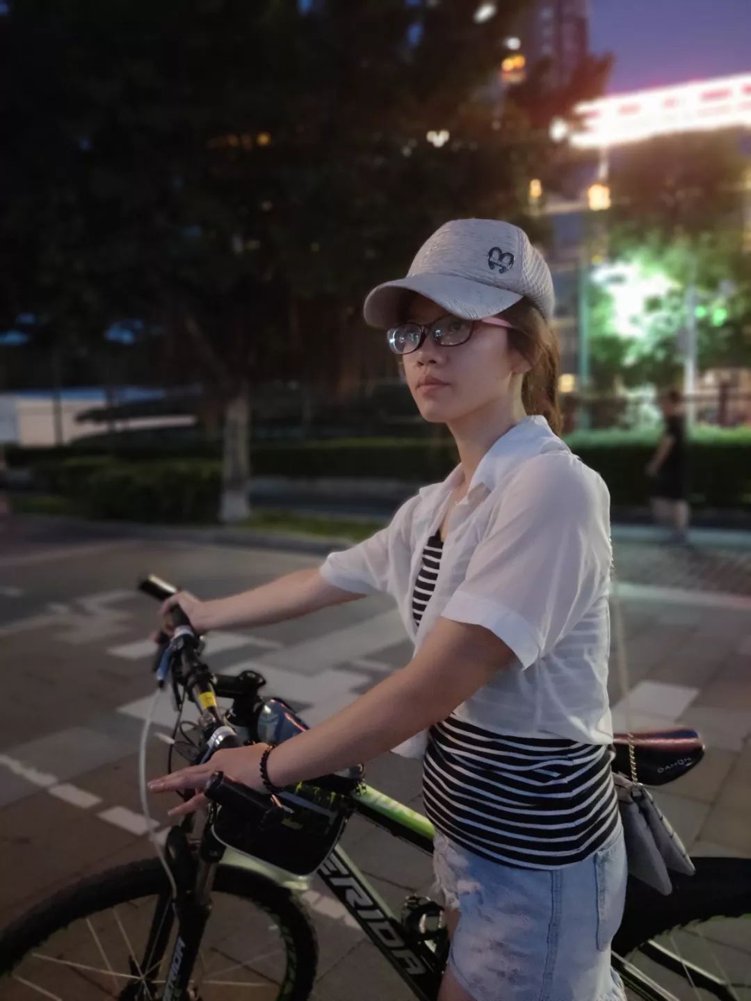 4800万像素前置手机,像素4800万以上的手机