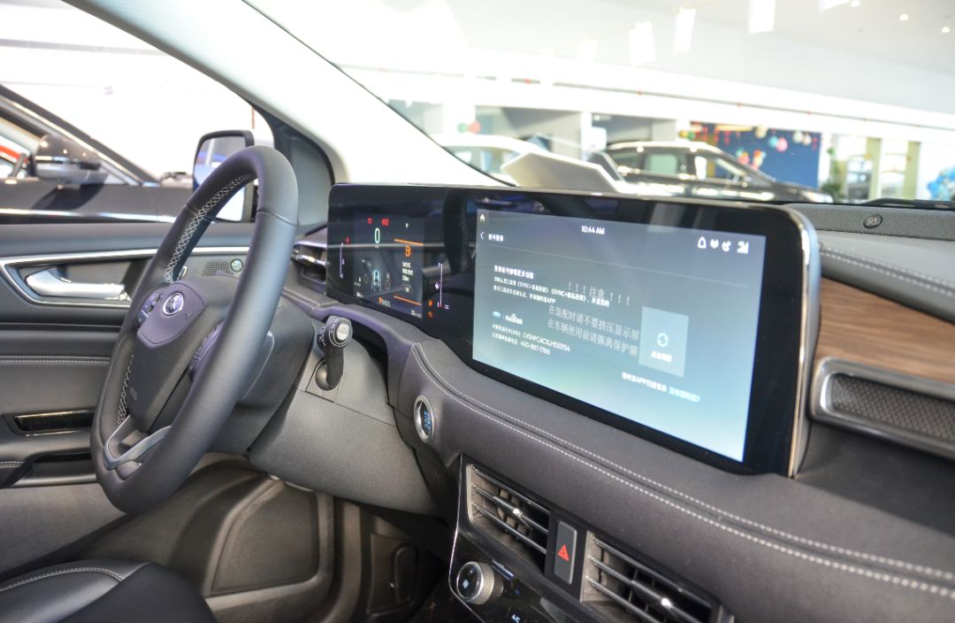 月花销2000左右汽车,新款福特锐界l养车费用