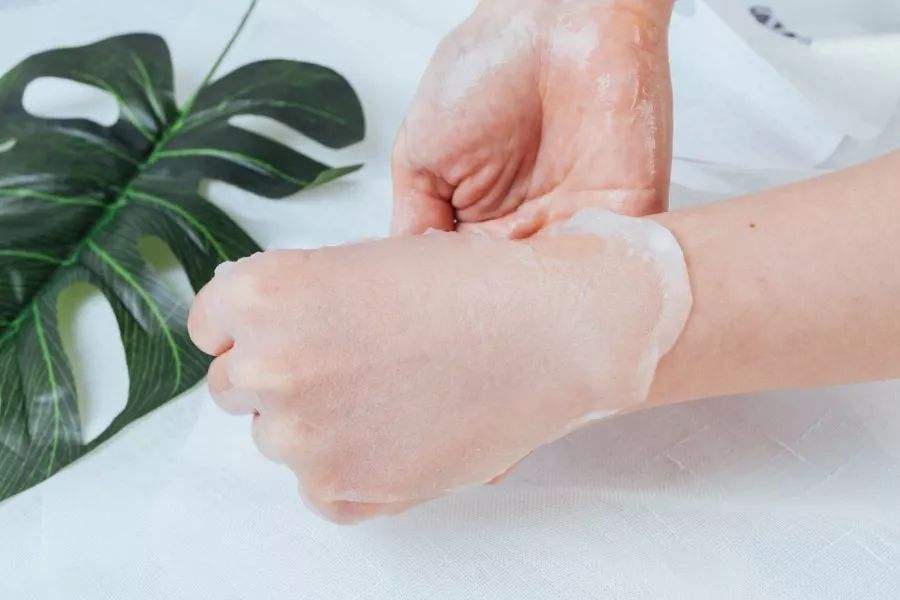 护肤品过期了还在用有什么危害,护肤品过期了还能用吗有什么危害