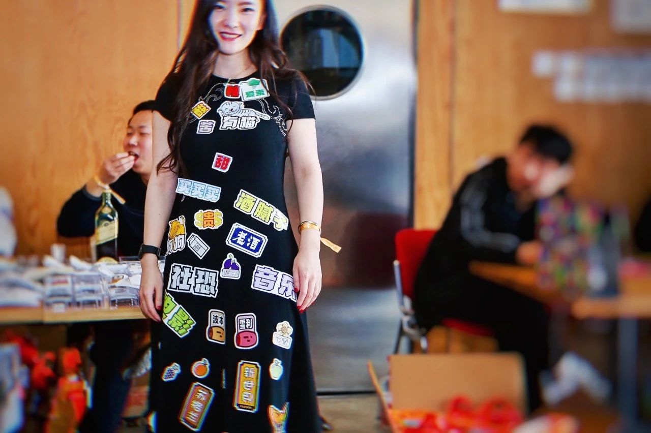 omg加工视频大全,omg夺冠高燃酒吧介绍