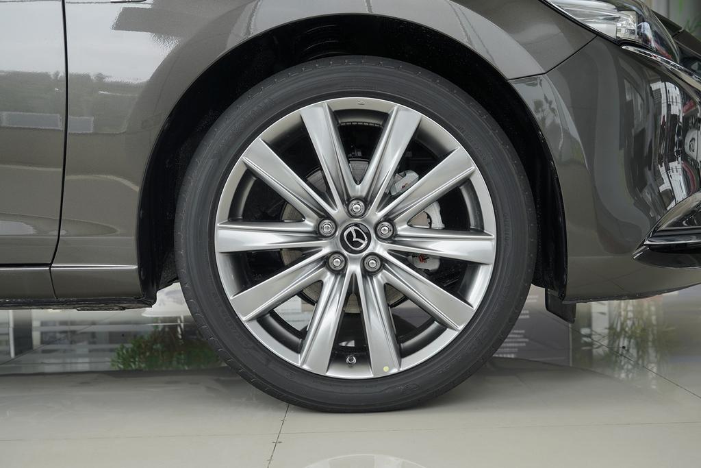 马自达阿特兹20192.0值不值得买,马自达阿特兹买2.5还是2.0的好