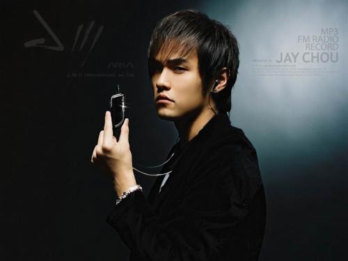 唱歌挤嗓子的小技巧,唱歌挤嗓子